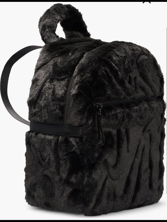 Nike Sportswear Futura 365 Faux Fur Mini Backpack - Picture 4 of 10